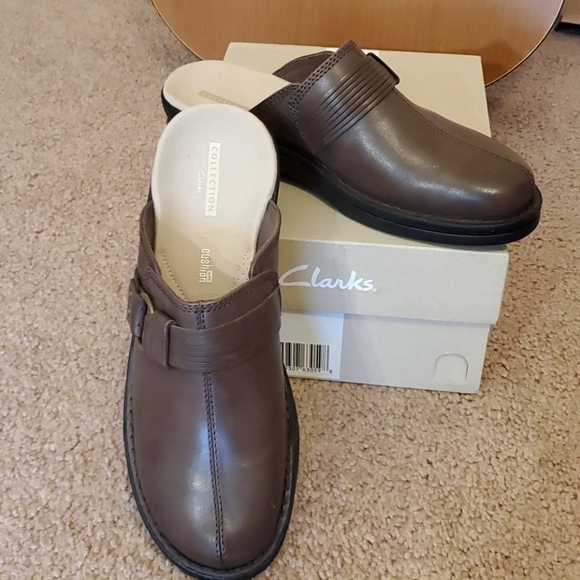 Clarks clogs - Picture 3 of 5